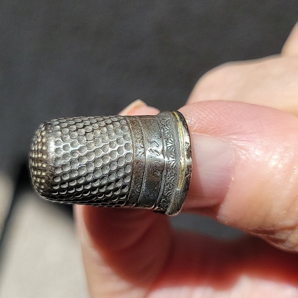 Antique Silver Thimble - Picture 3 of 4